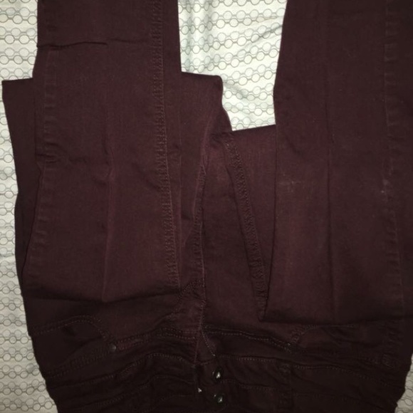 9-13 Clothes - Picture 8 of 8